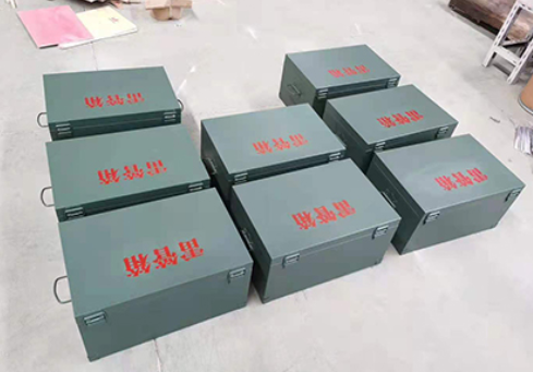 同仁炸药箱和雷管箱一般是怎么存放的？